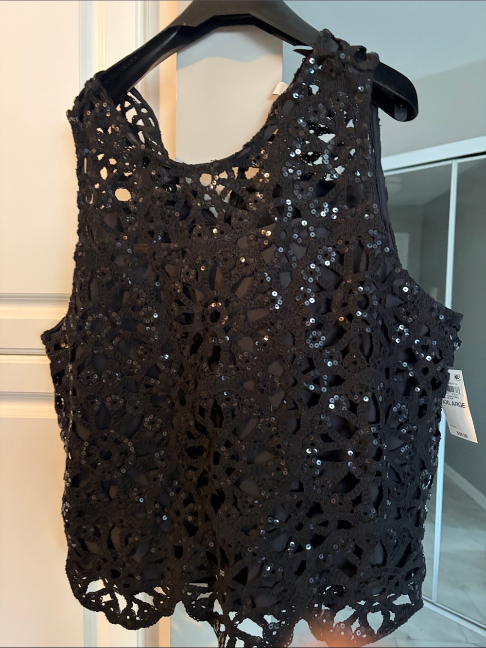 On 34tb Black Floral Crochet Sequin Tank Top size xxl